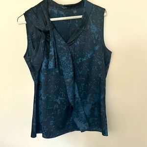 Tahari Petite size M dark blue patterns work blouse